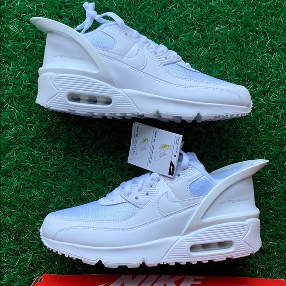 Nike Shoes - NIKE AIR MAX 90 FLYEASE (GS) WMNS white/white-whit